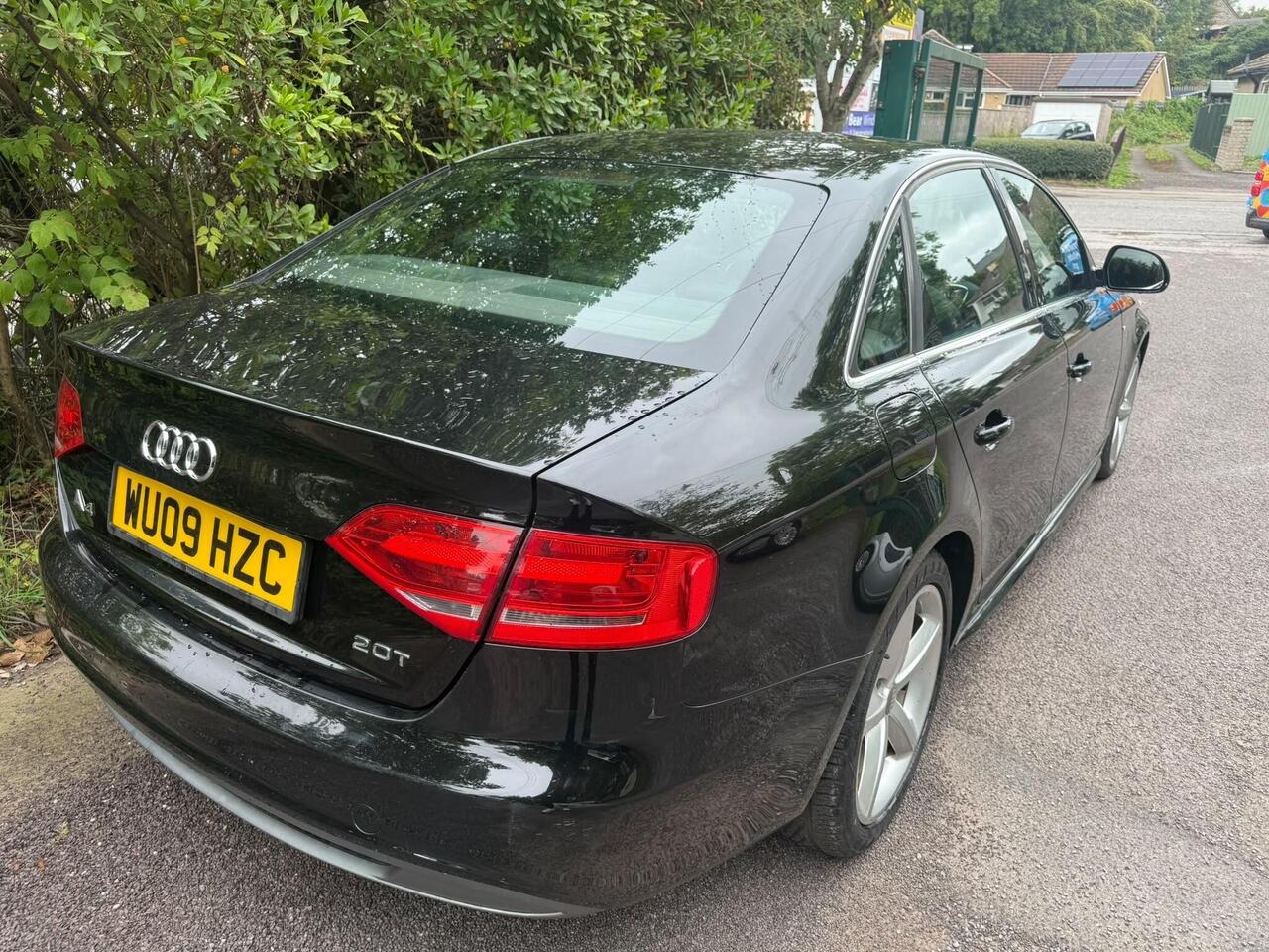 Audi A4 — photo 8