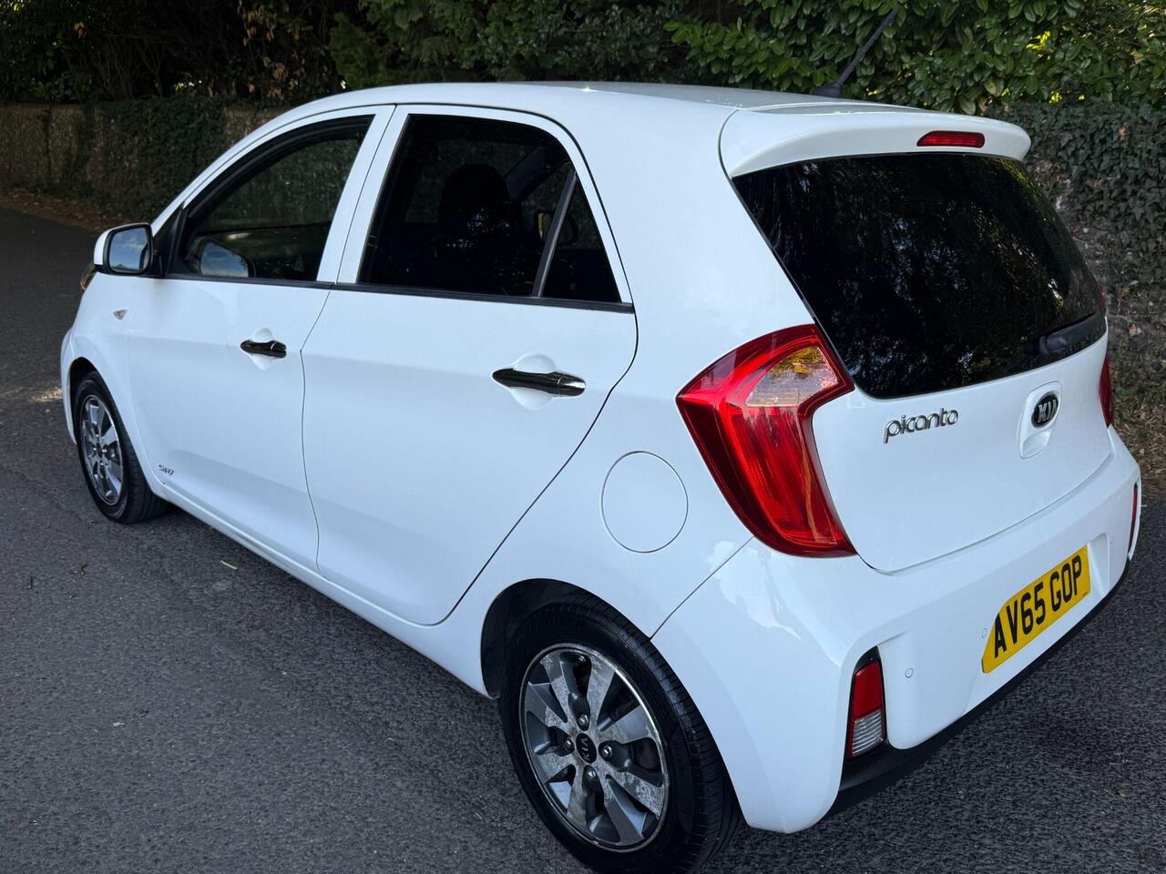 Kia Picanto — photo 7