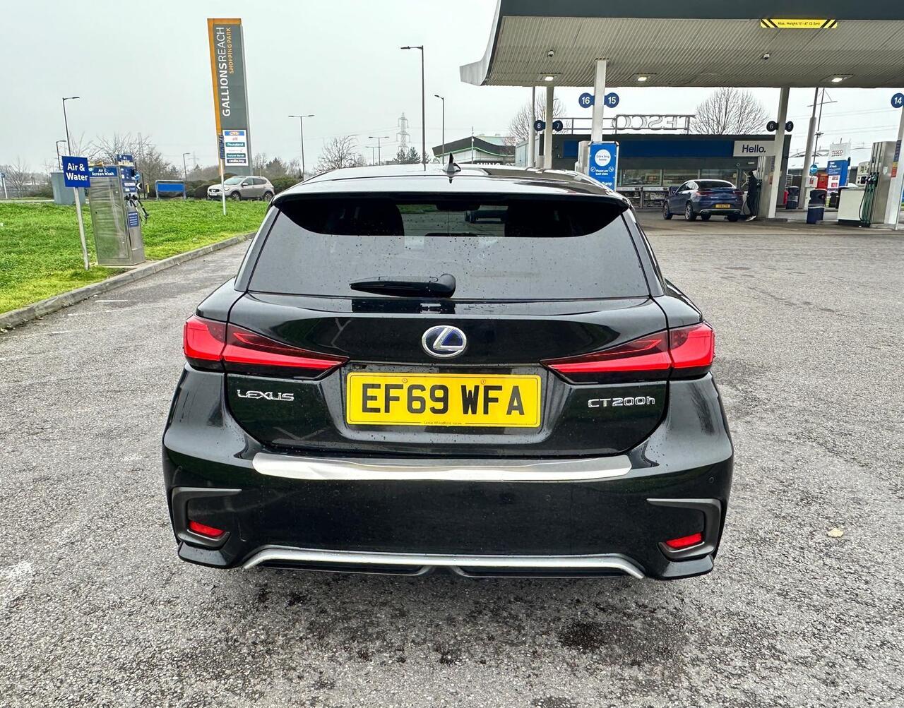 Lexus CT — photo 10