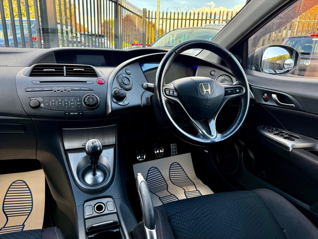 Honda Civic — photo 19