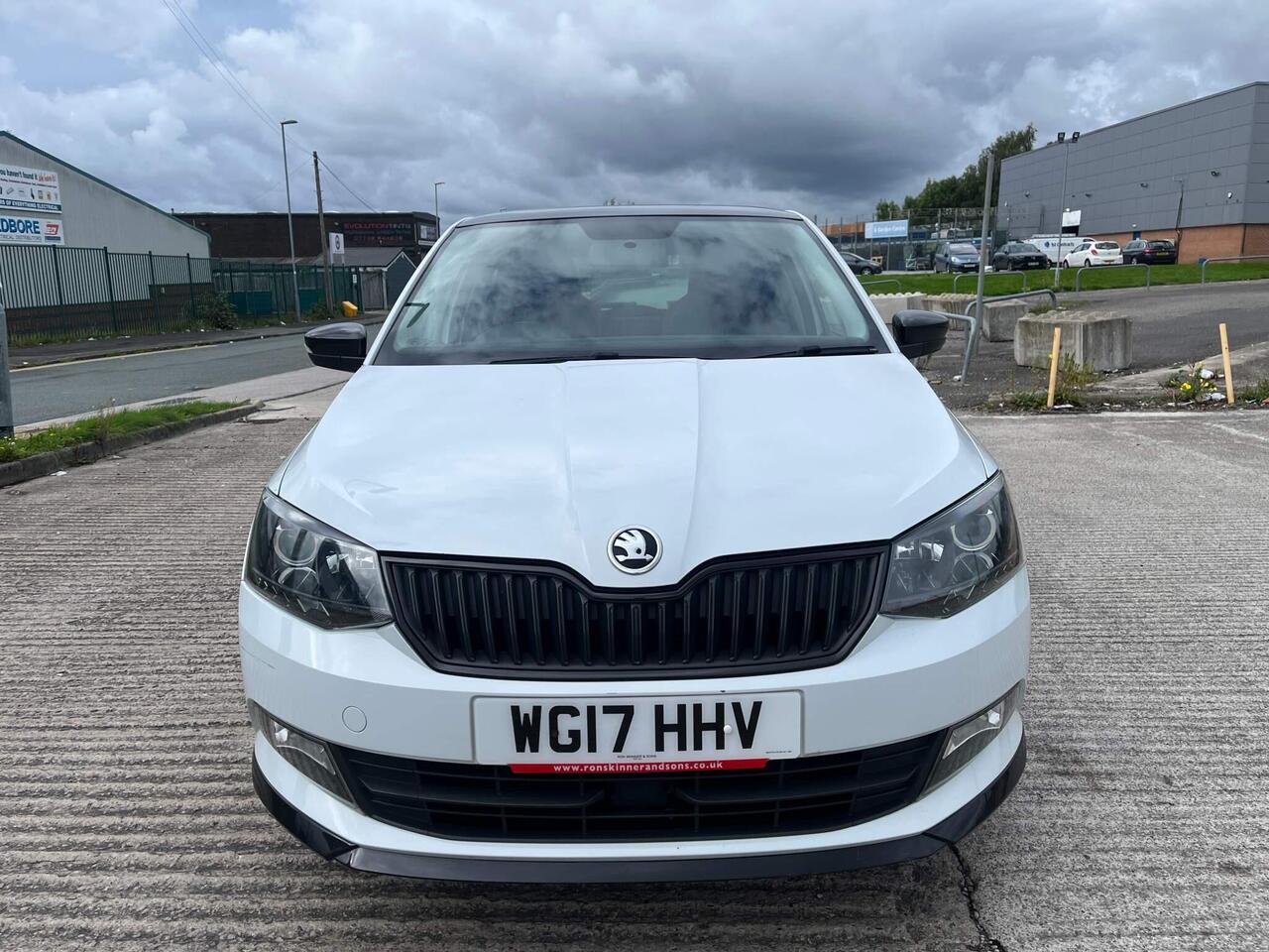 Skoda Fabia — photo 2