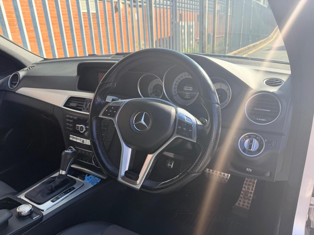 2013 Mercedes-Benz C Class 2.1 C220 CDI BlueEfficiency AMG Sport G-Tronic+ Euro 5 (s/s) 4dr, photo 5