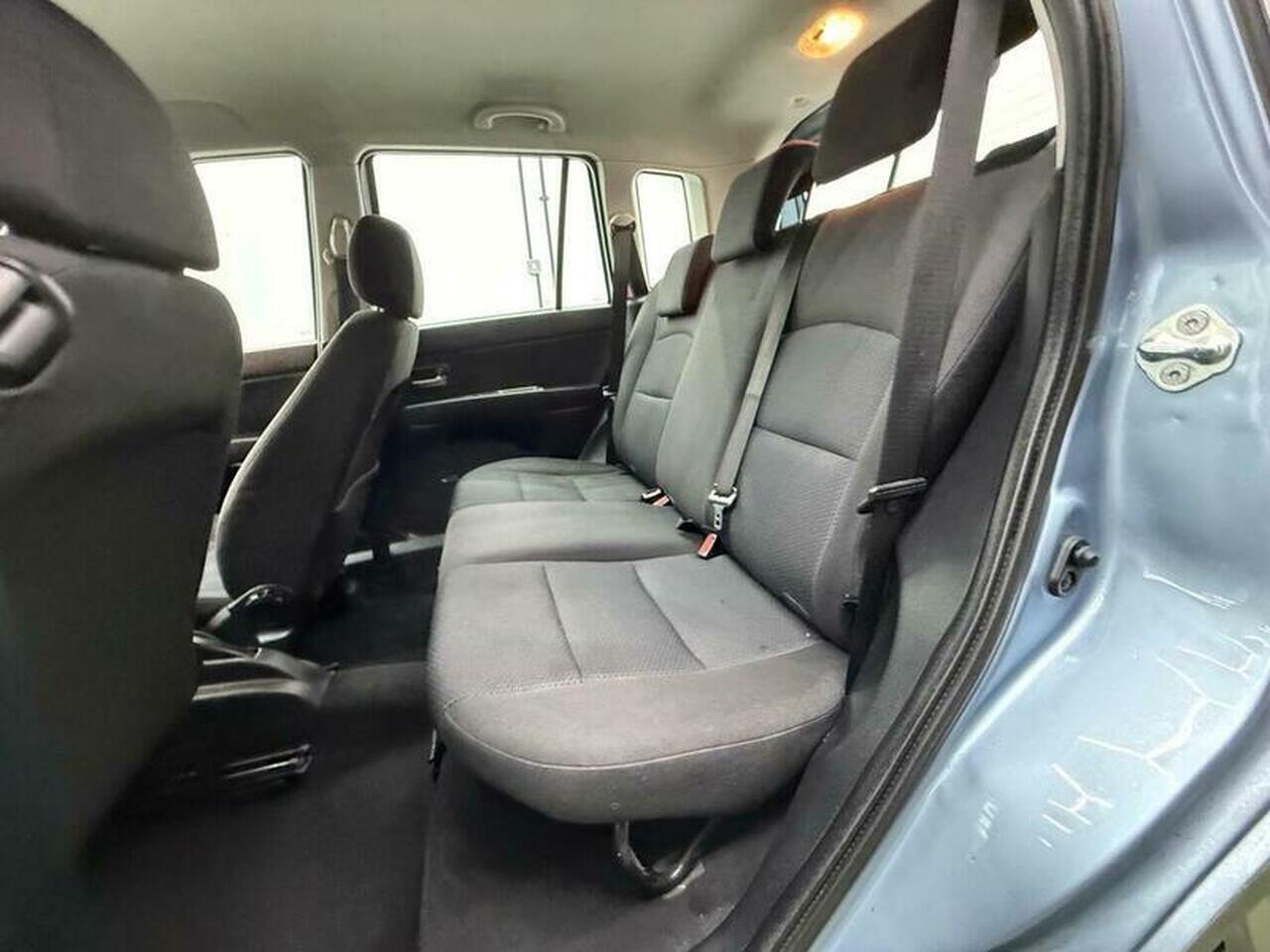 Mazda Mazda2 — photo 23