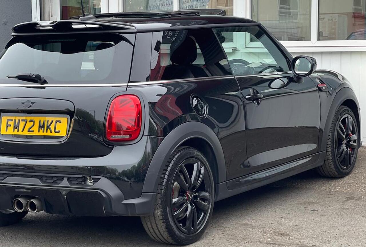MINI Hatch — photo 10