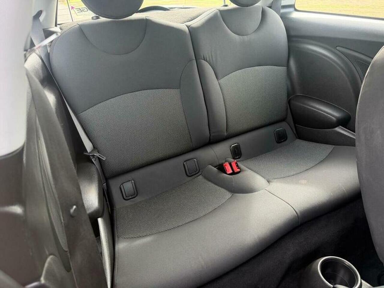 MINI Hatch — photo 13