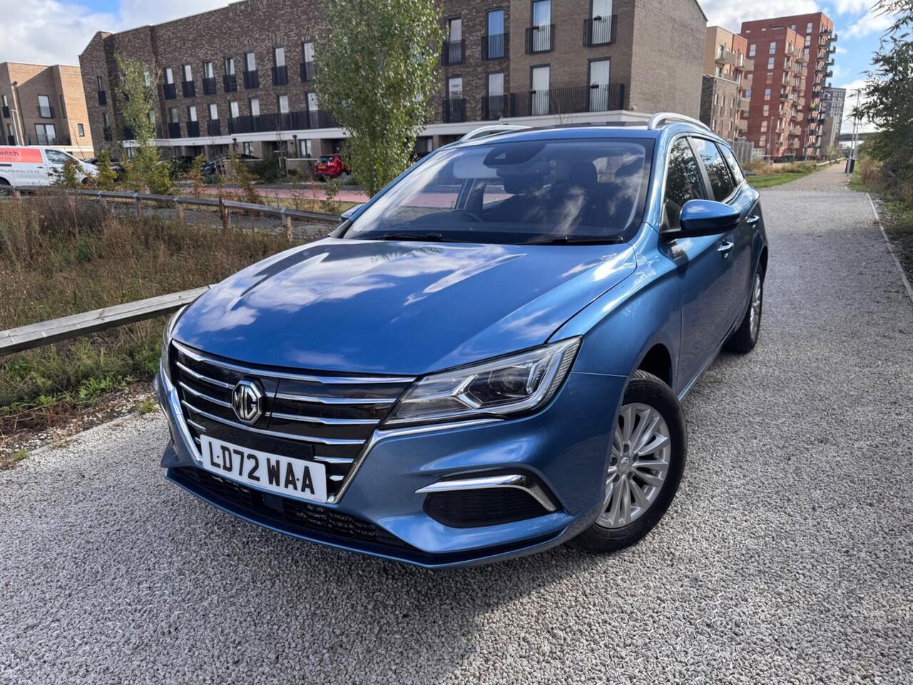 MG MG5 — photo 2