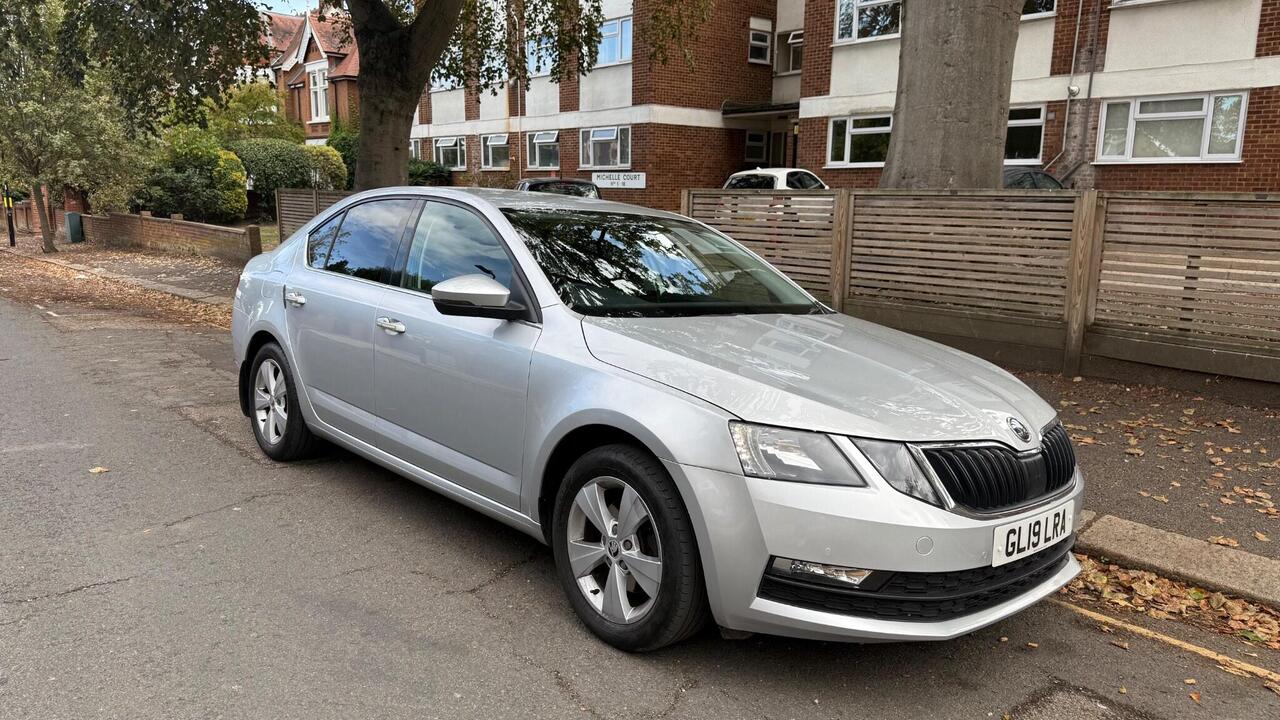 Skoda Octavia — photo 2