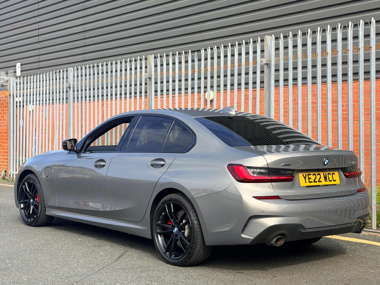 2022 BMW 3 Series 2.0 330e 12kWh M Sport Pro Edition Auto xDrive Euro 6 (s/s) 4dr, photo 10