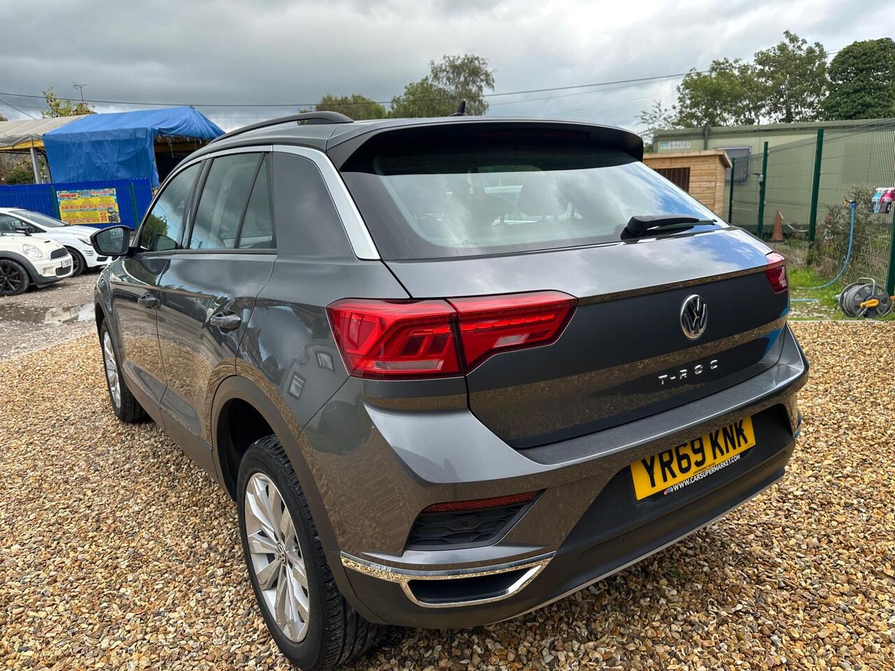 Volkswagen T-Roc — photo 4