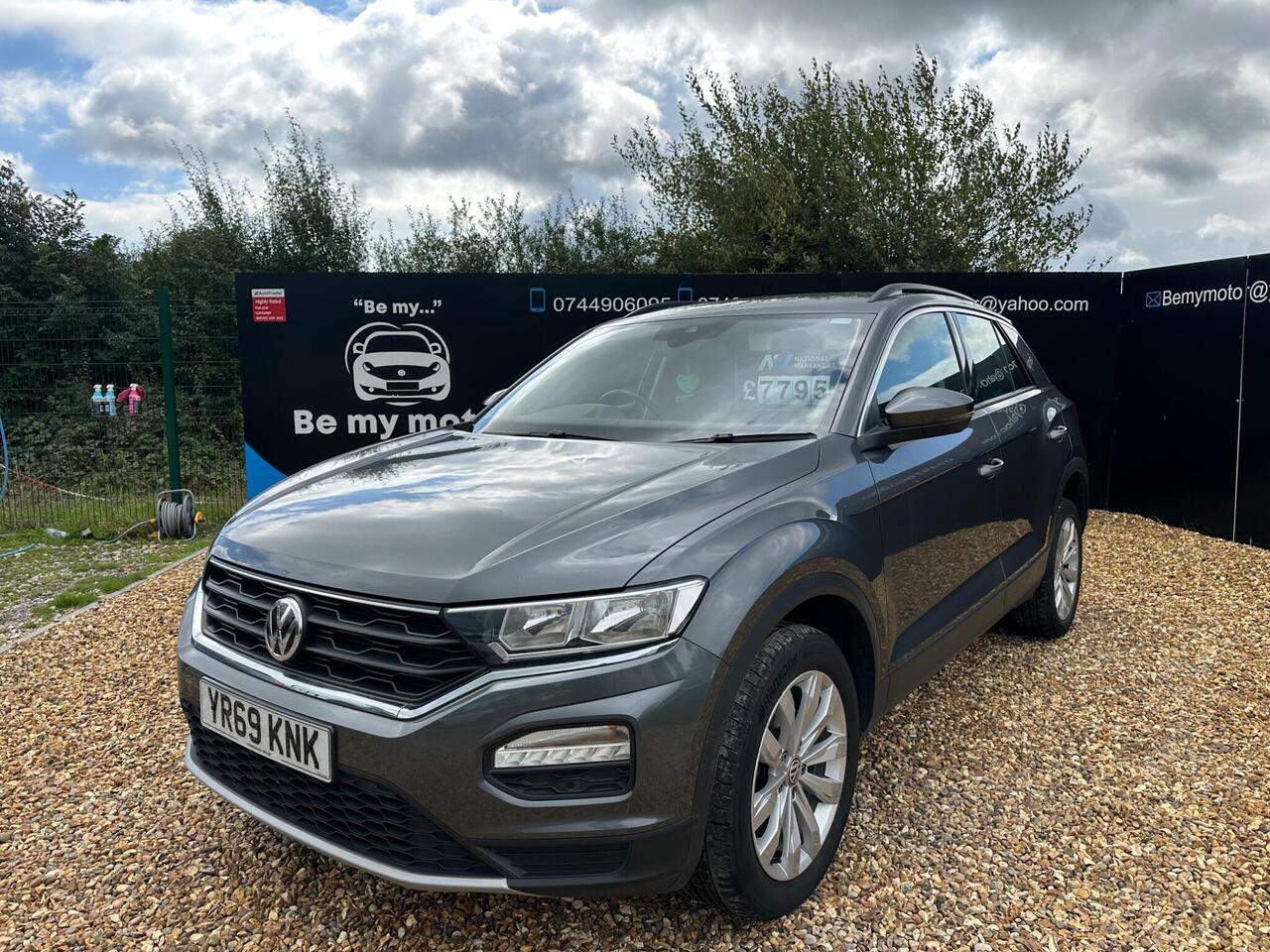 Volkswagen T-Roc — photo 3