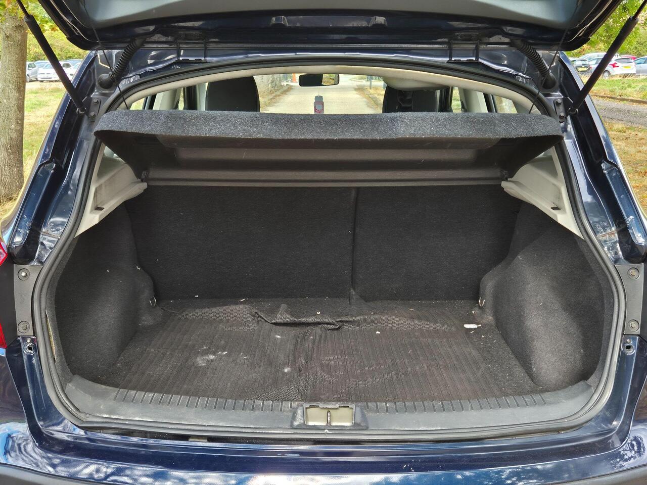 Nissan Qashqai — photo 24