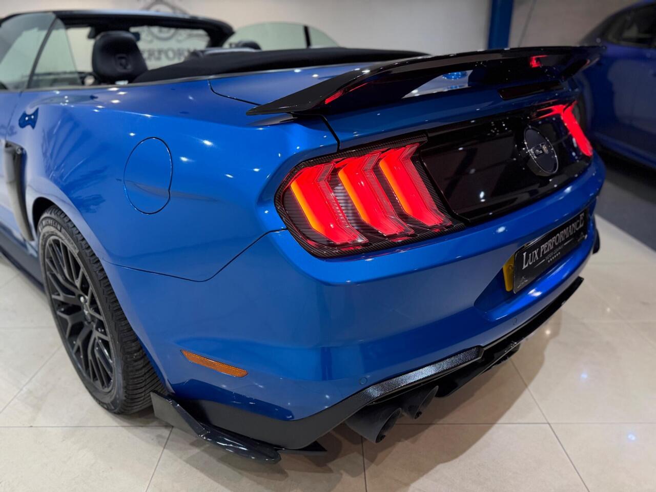 Ford Mustang — photo 14