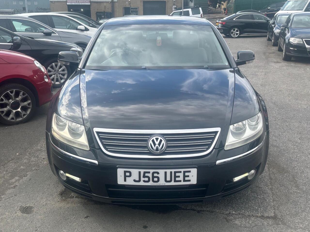 Volkswagen Phaeton — photo 3