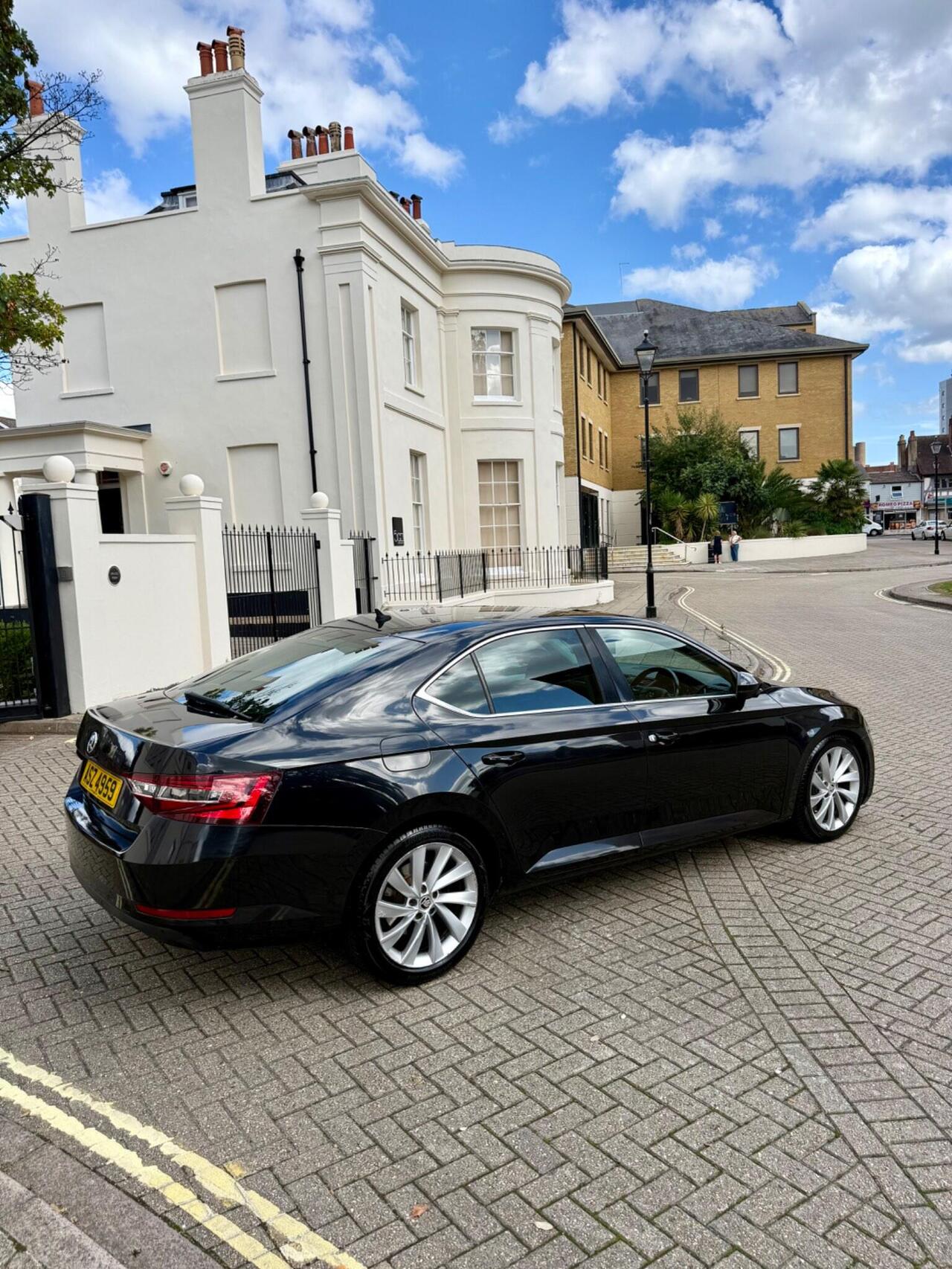 Skoda Superb — photo 4