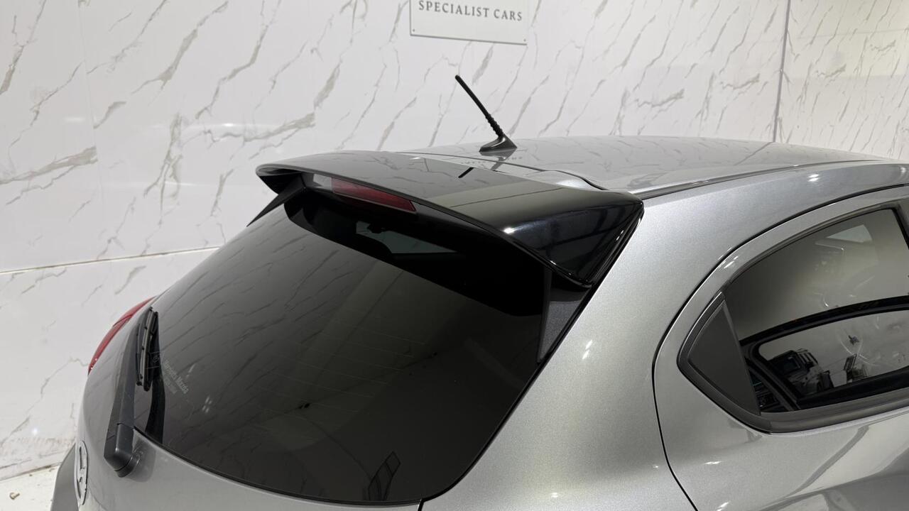 Mazda Mazda2 — photo 37