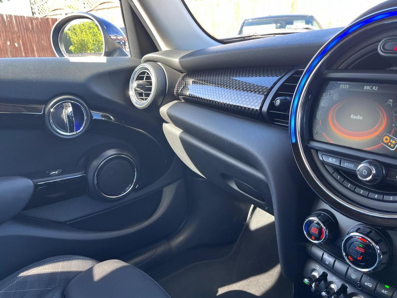 MINI Hatch — photo 13