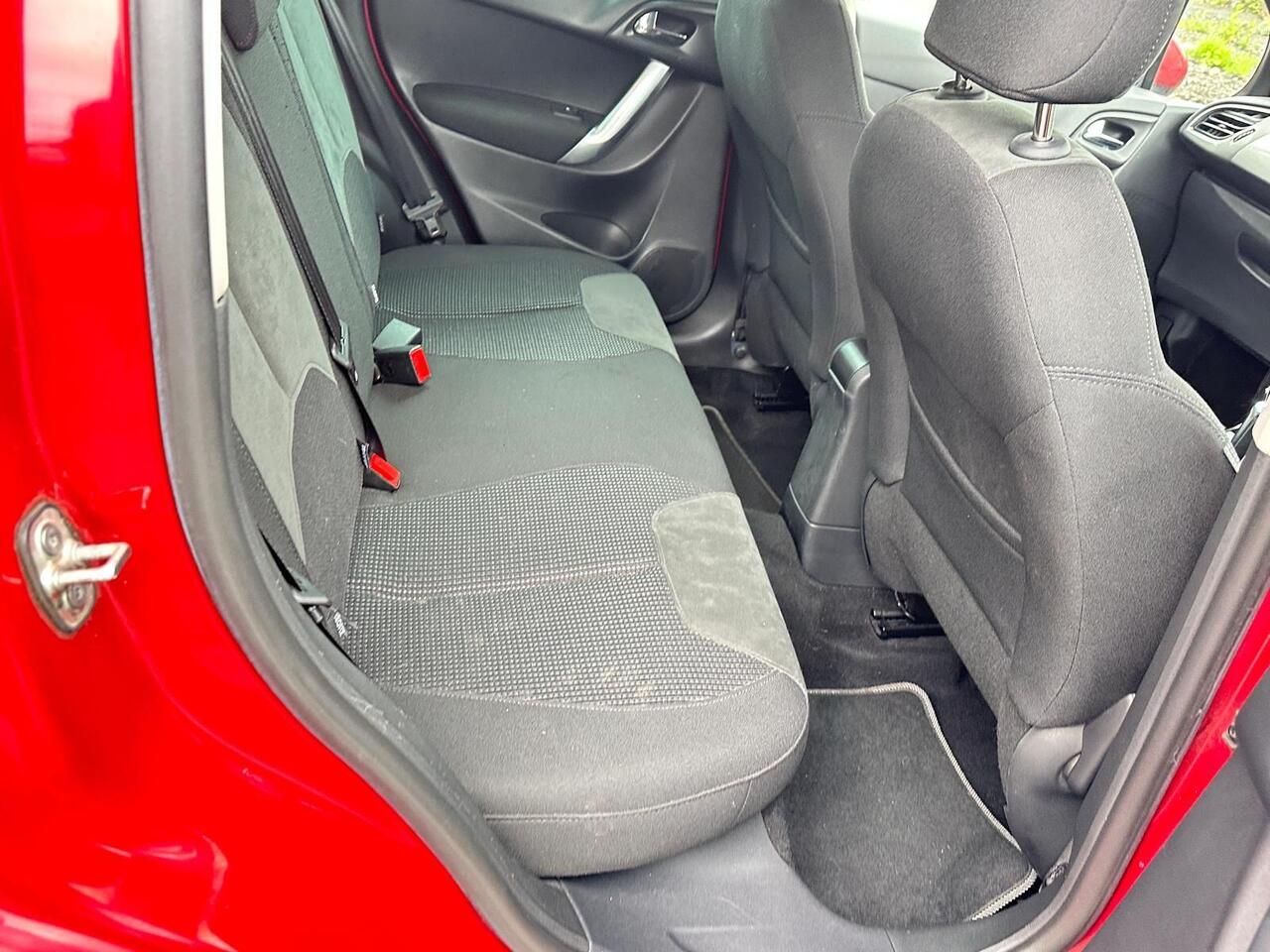 Citroen C3 — photo 27