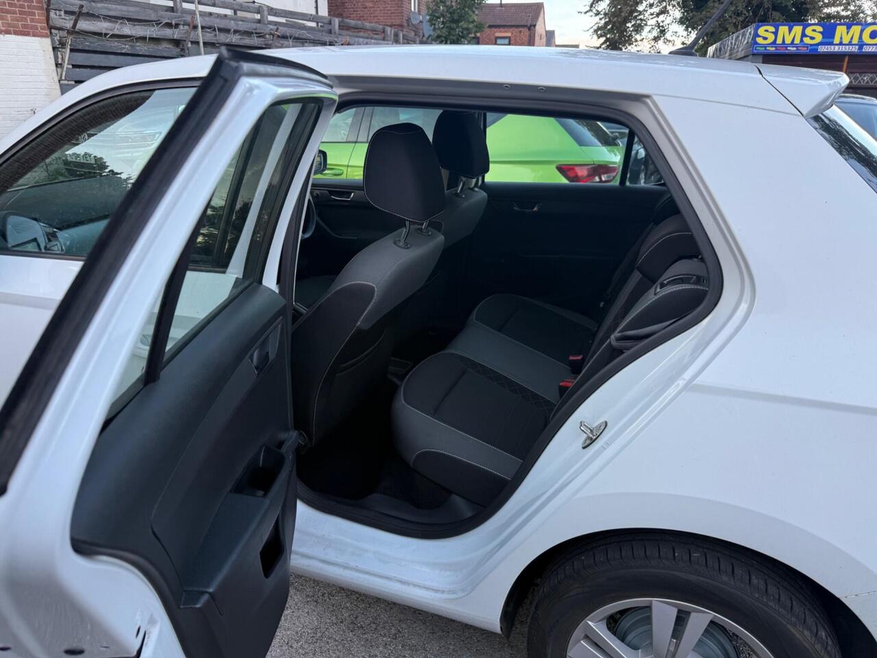 Skoda Fabia — photo 25