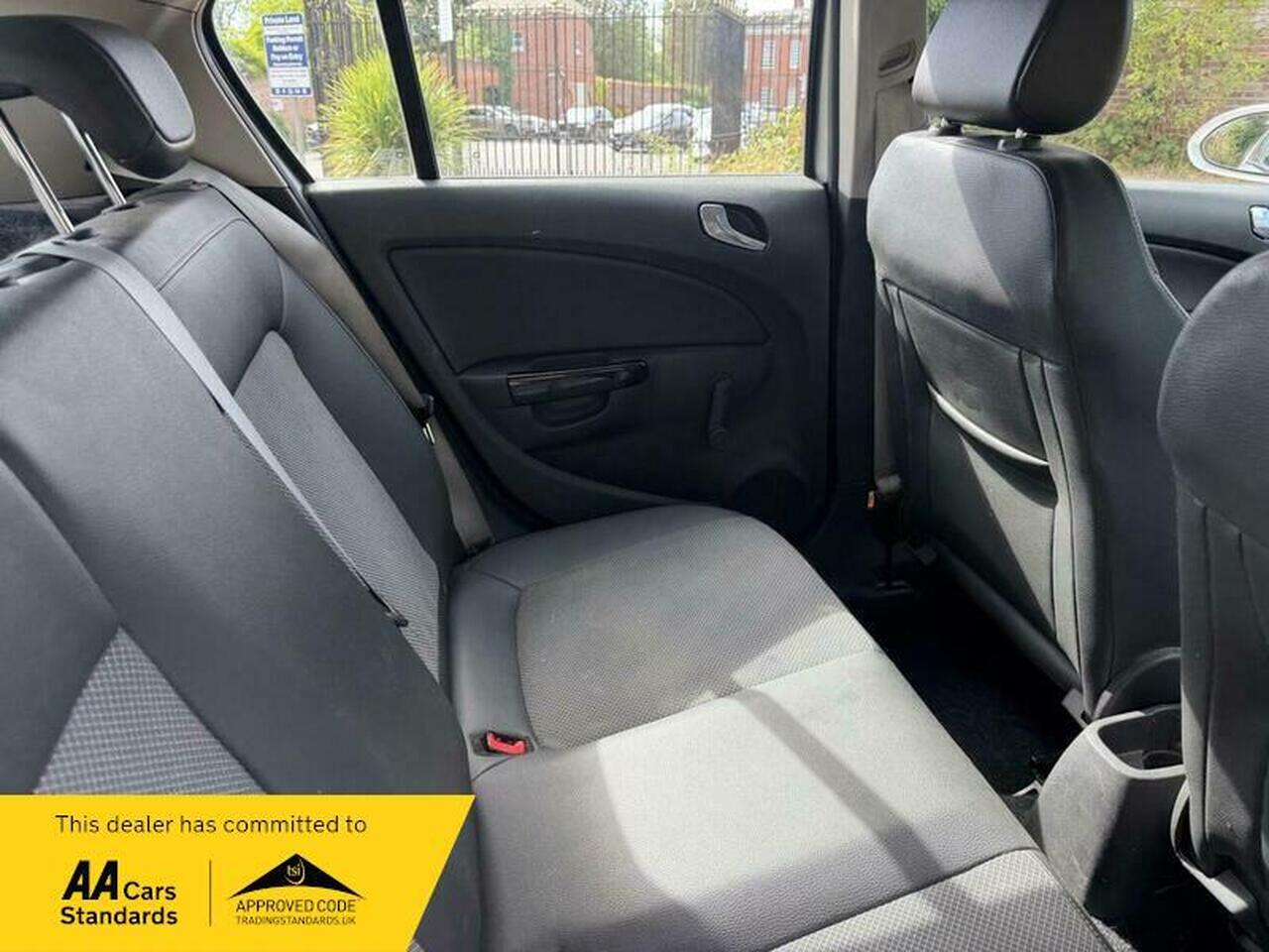 Vauxhall Corsa — photo 26