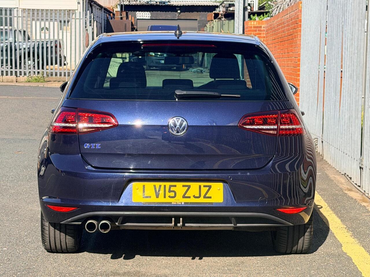 2015 Volkswagen Golf 1.4 TSI GTE DSG Euro 6 (s/s) 5dr, photo 11