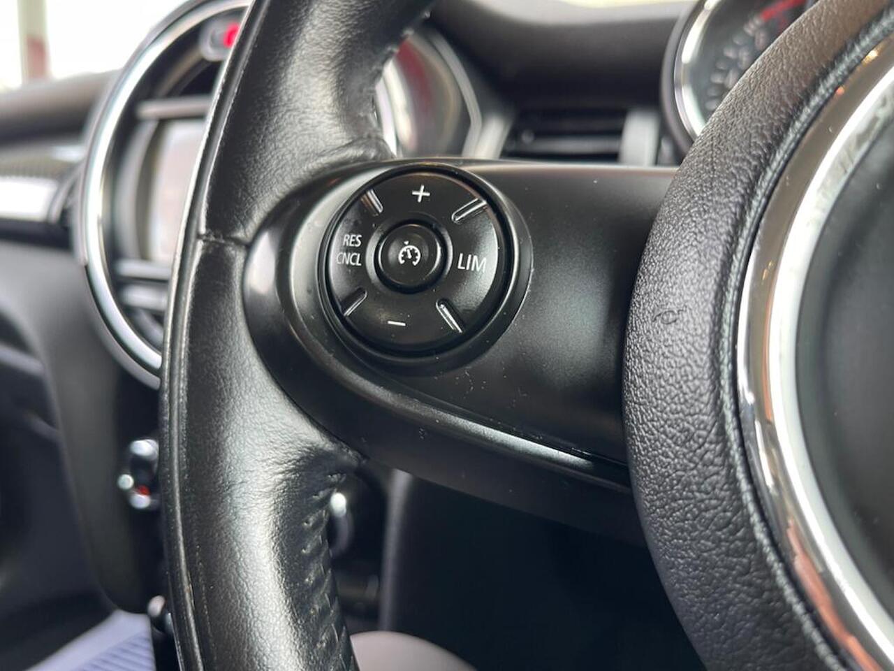 MINI Hatch — photo 19