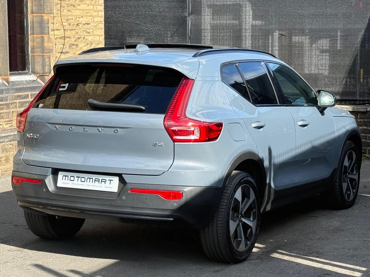 Volvo XC40 — photo 20