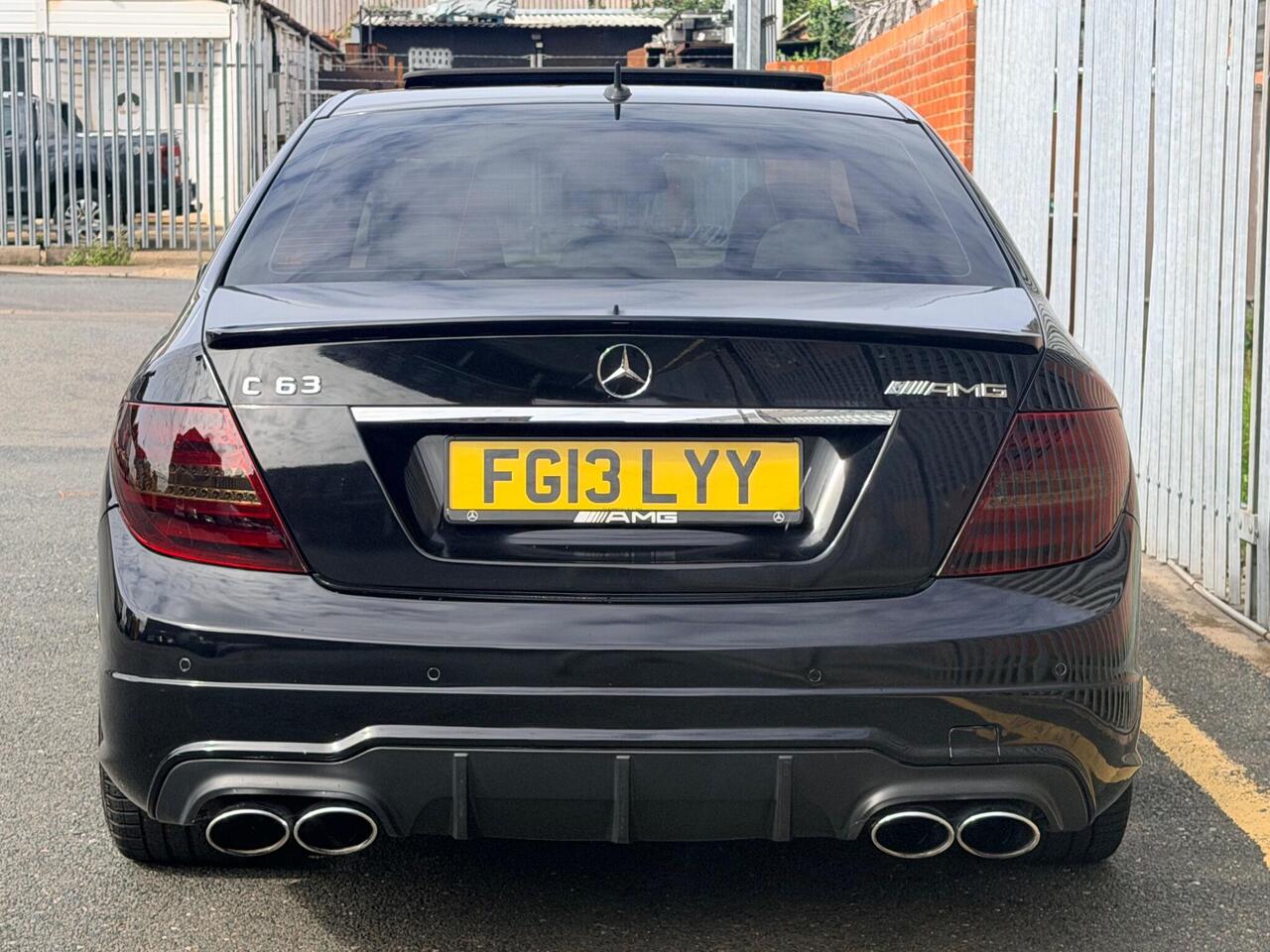 2013 Mercedes-Benz C Class 6.3 C63 V8 AMG SpdS MCT Euro 5 4dr, photo 14