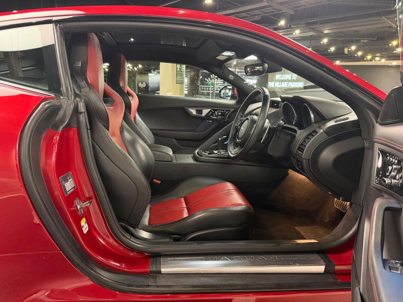 Jaguar F-Type — photo 2