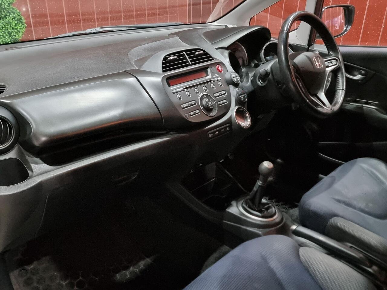 Honda Jazz — photo 13