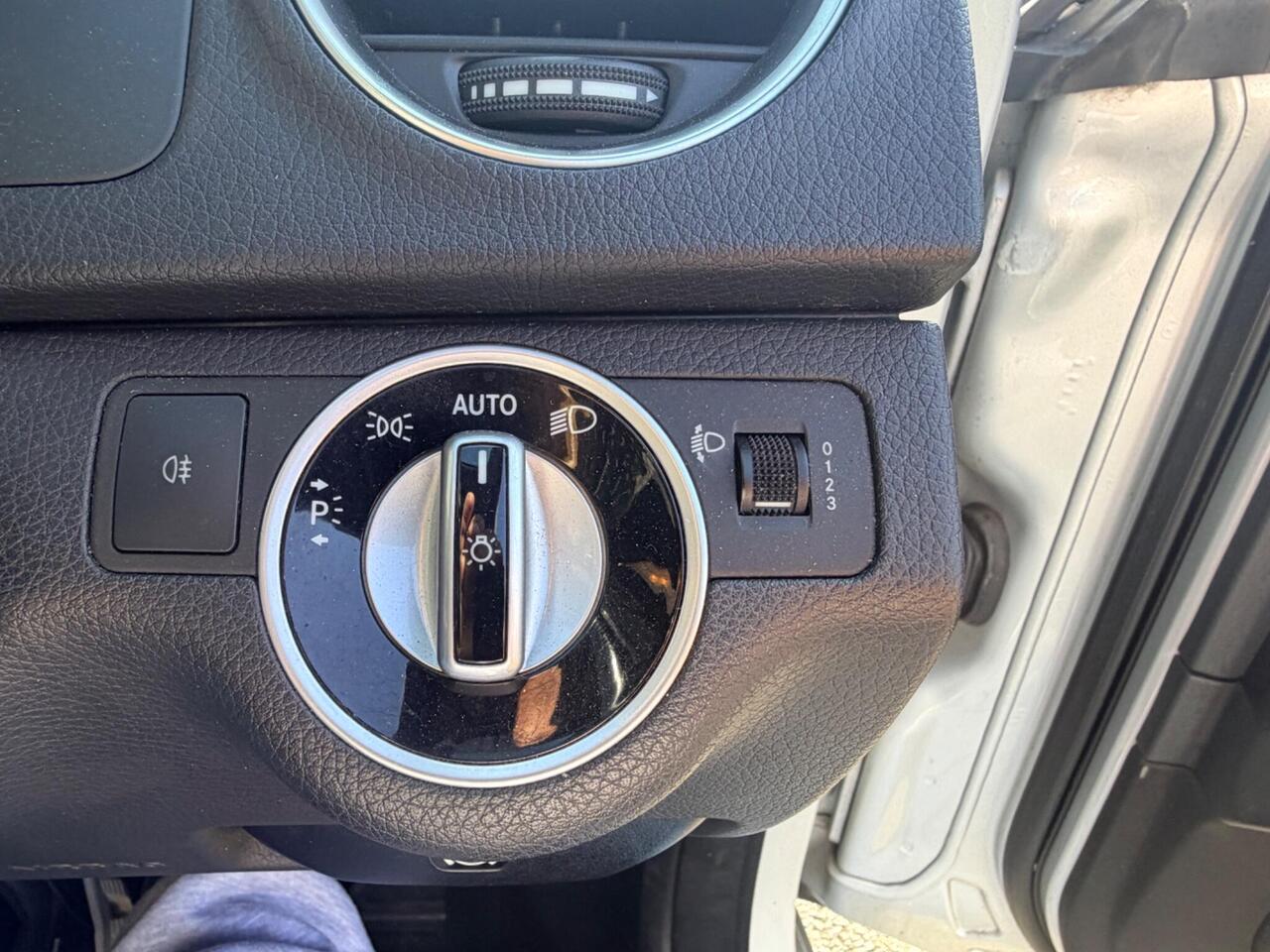 2013 Mercedes-Benz C Class 2.1 C220 CDI BlueEfficiency AMG Sport G-Tronic+ Euro 5 (s/s) 4dr, photo 16