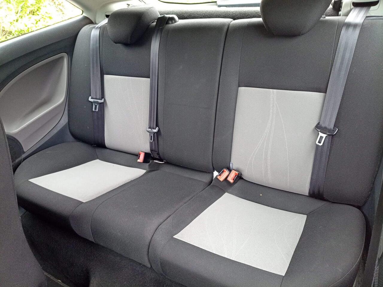 SEAT Ibiza — photo 25