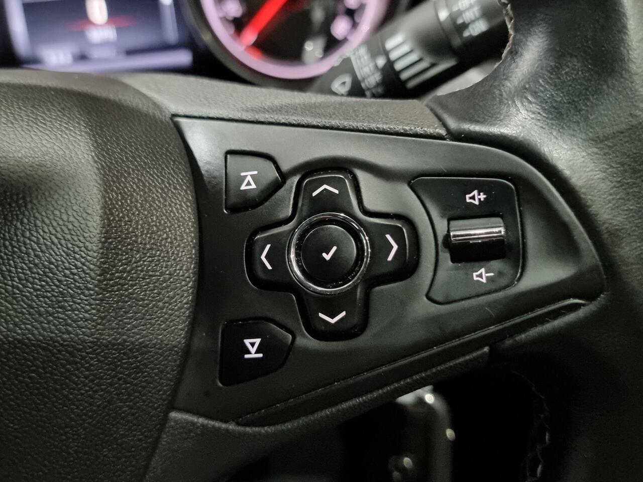 Vauxhall Astra — photo 21