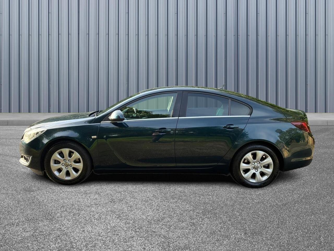 Vauxhall Insignia — photo 8