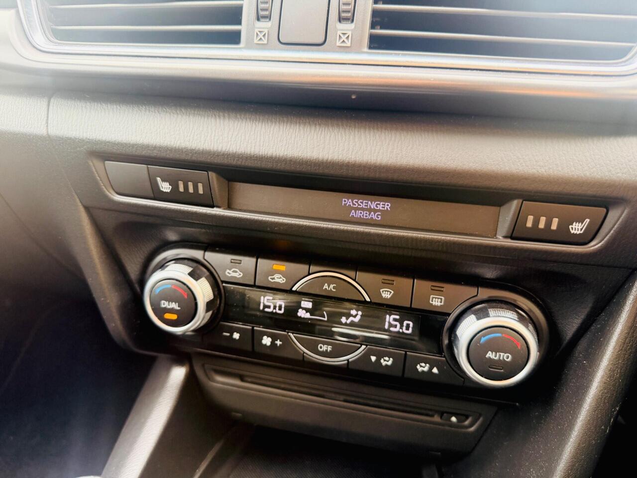 Mazda Mazda3 — photo 32