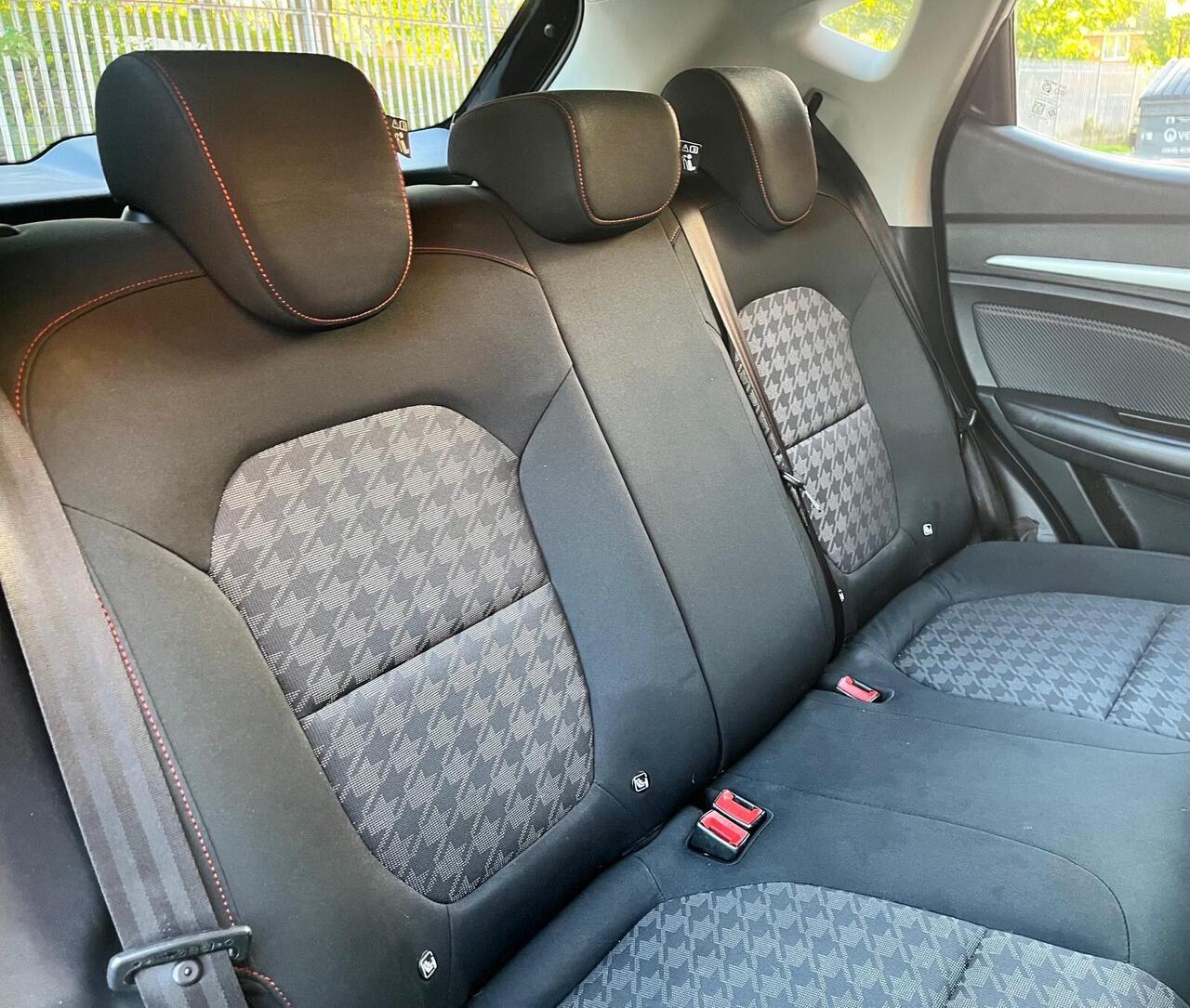 MG MG ZS — photo 42