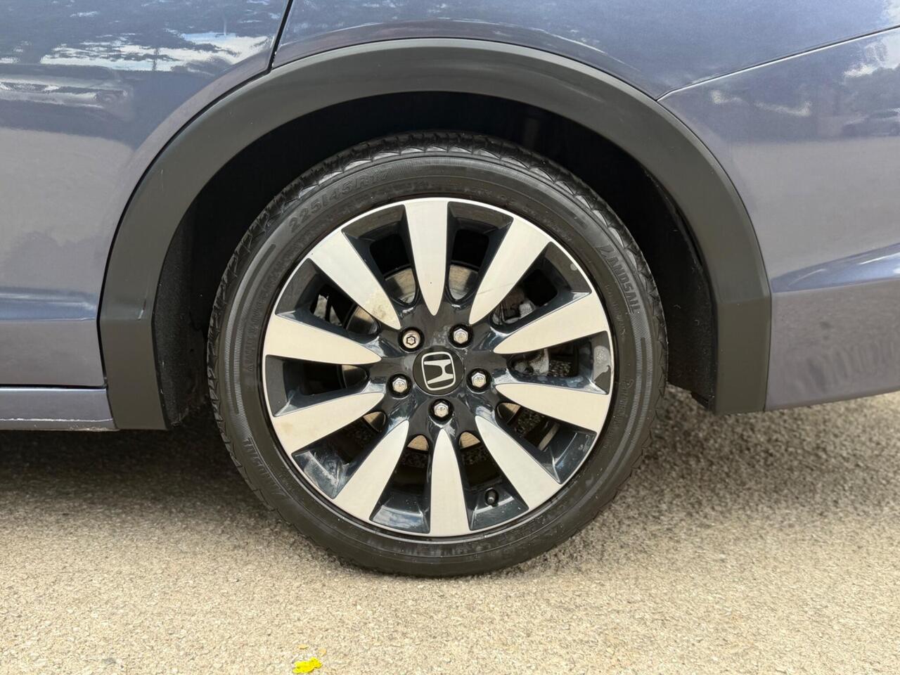 Honda Civic — photo 27