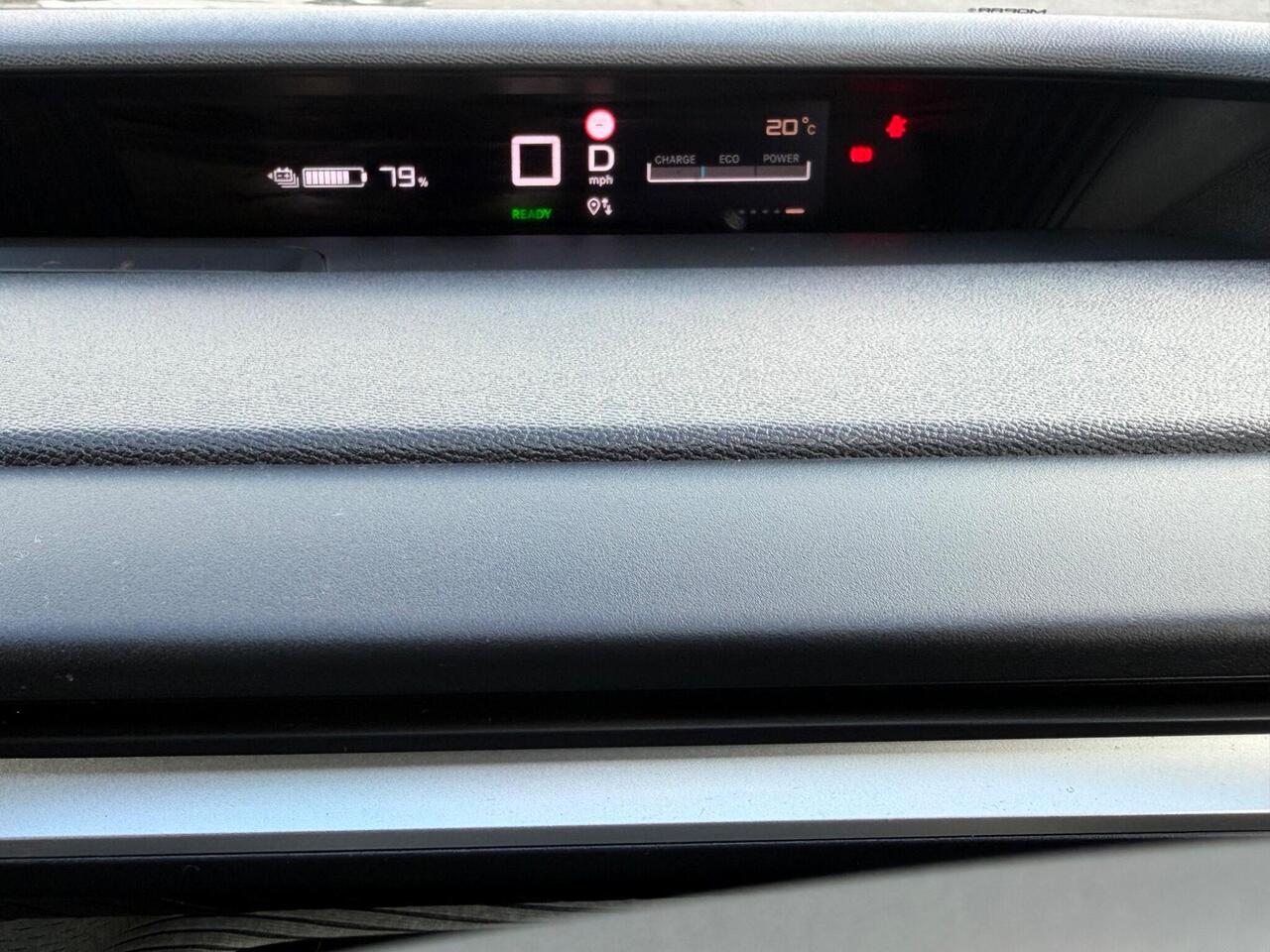 Citroen e-C3 Aircross — photo 22