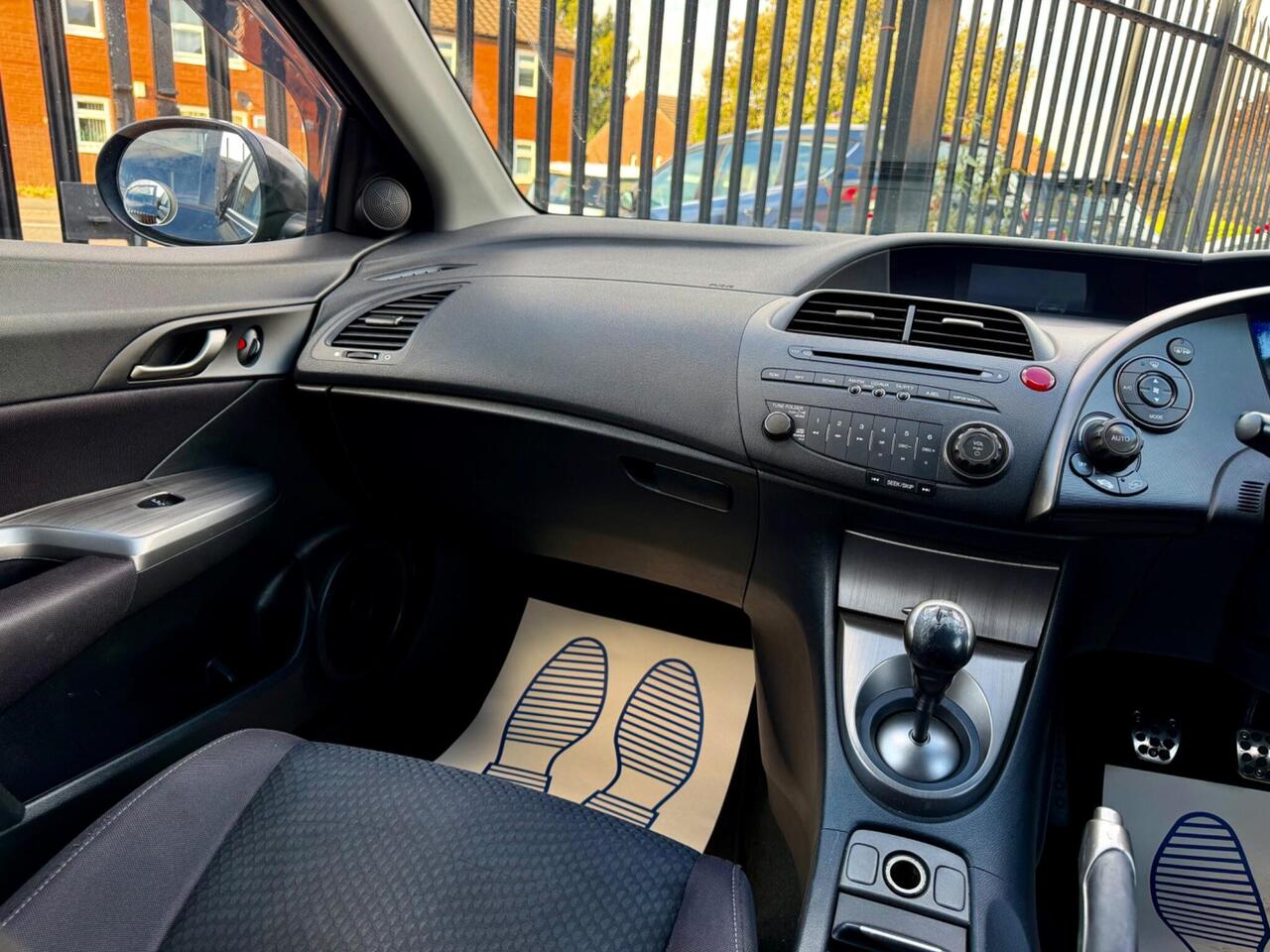 Honda Civic — photo 18