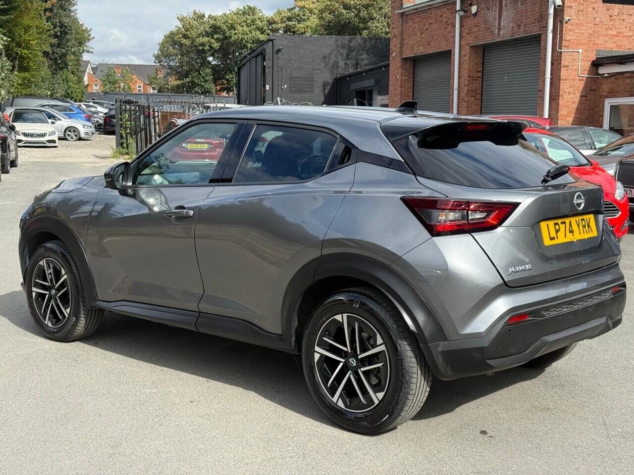 Nissan Juke — photo 14