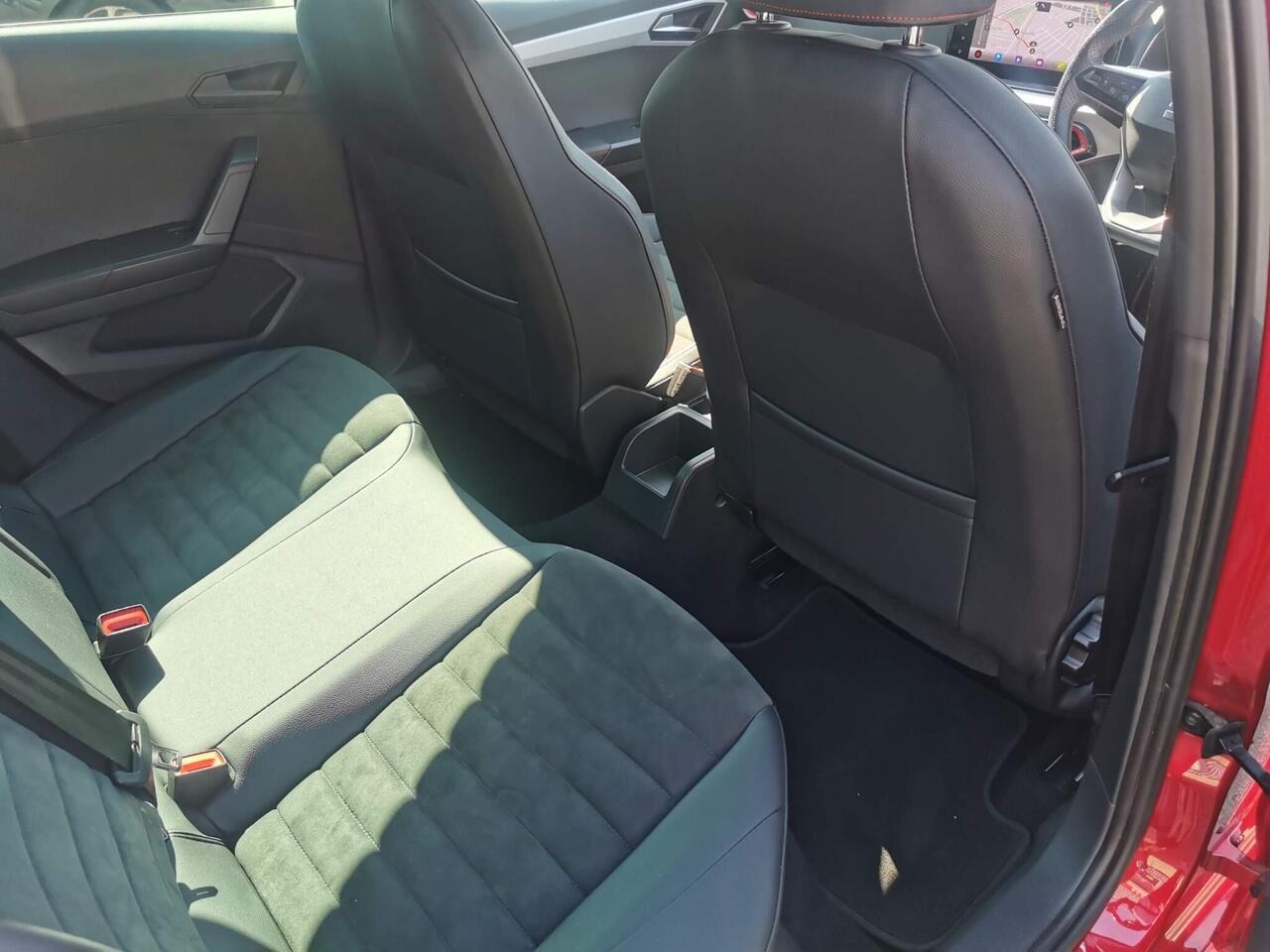 SEAT Ibiza — photo 12
