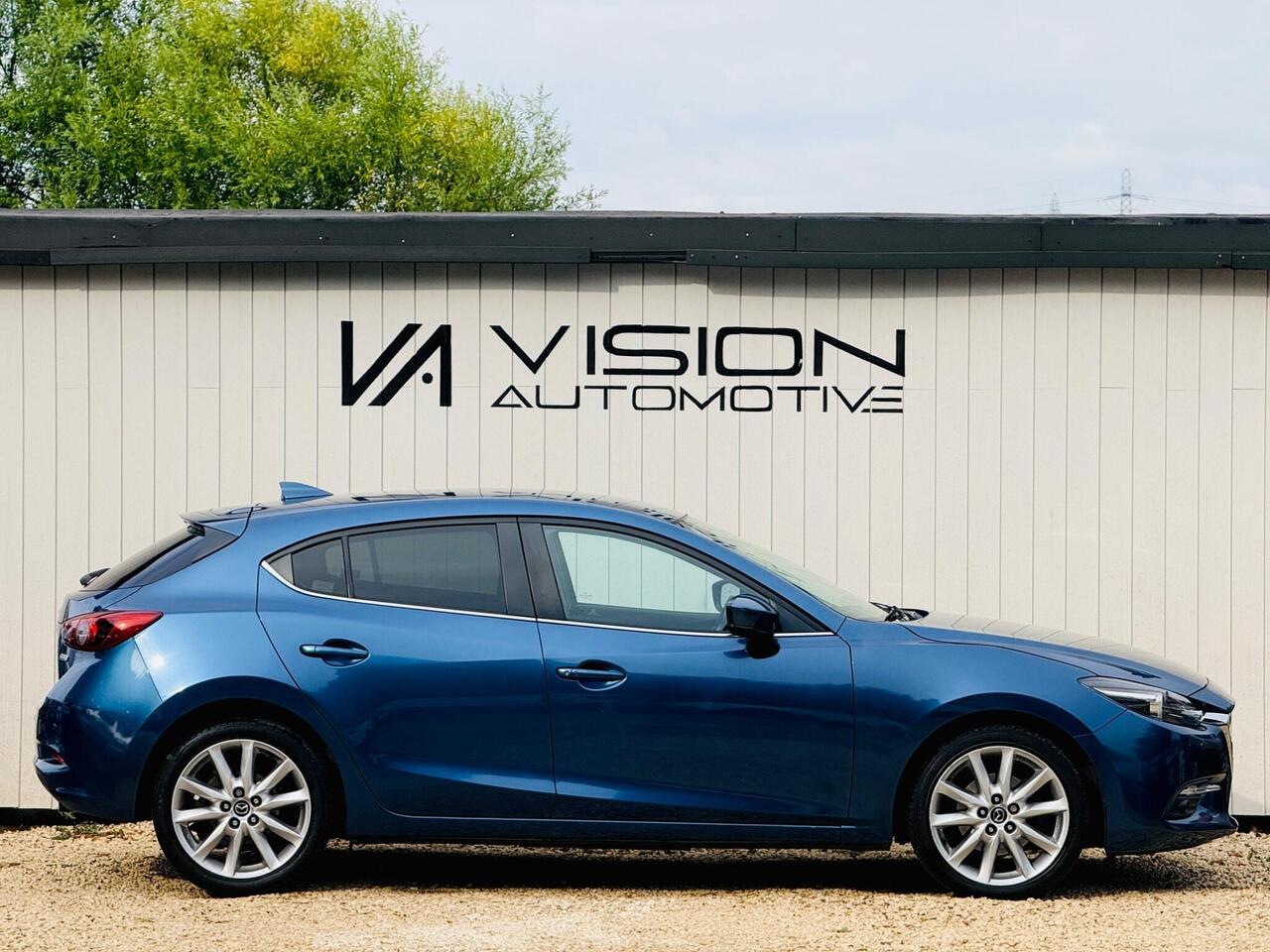 Mazda Mazda3 — photo 5