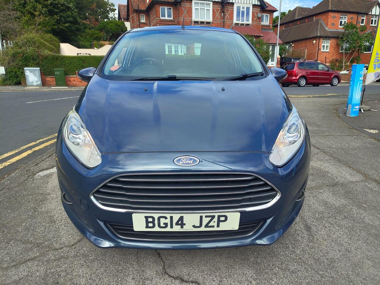 Ford Fiesta — photo 3