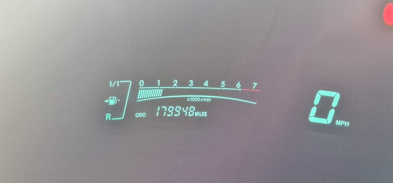 Toyota Yaris — photo 9