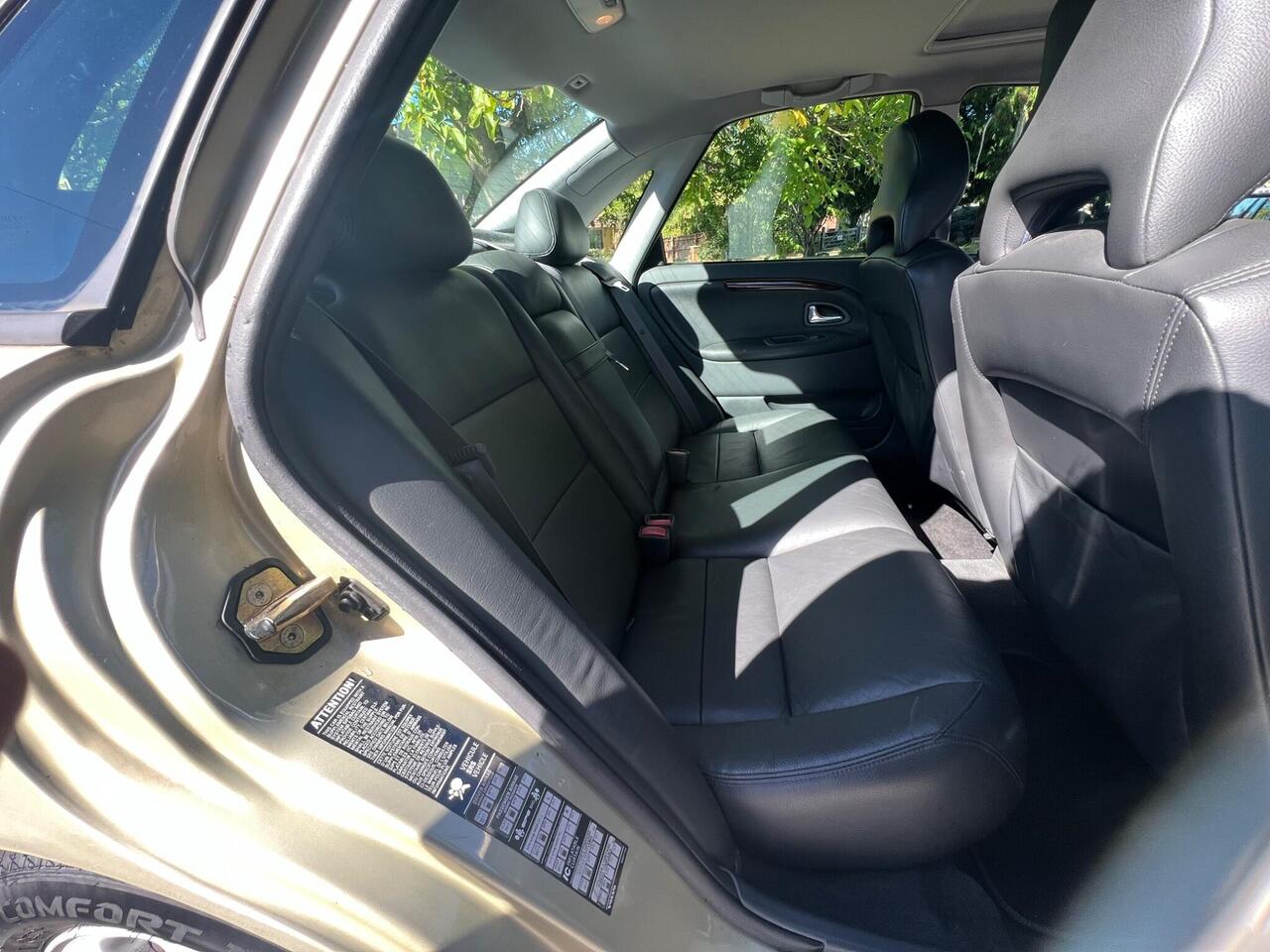 Volvo S40 — photo 10