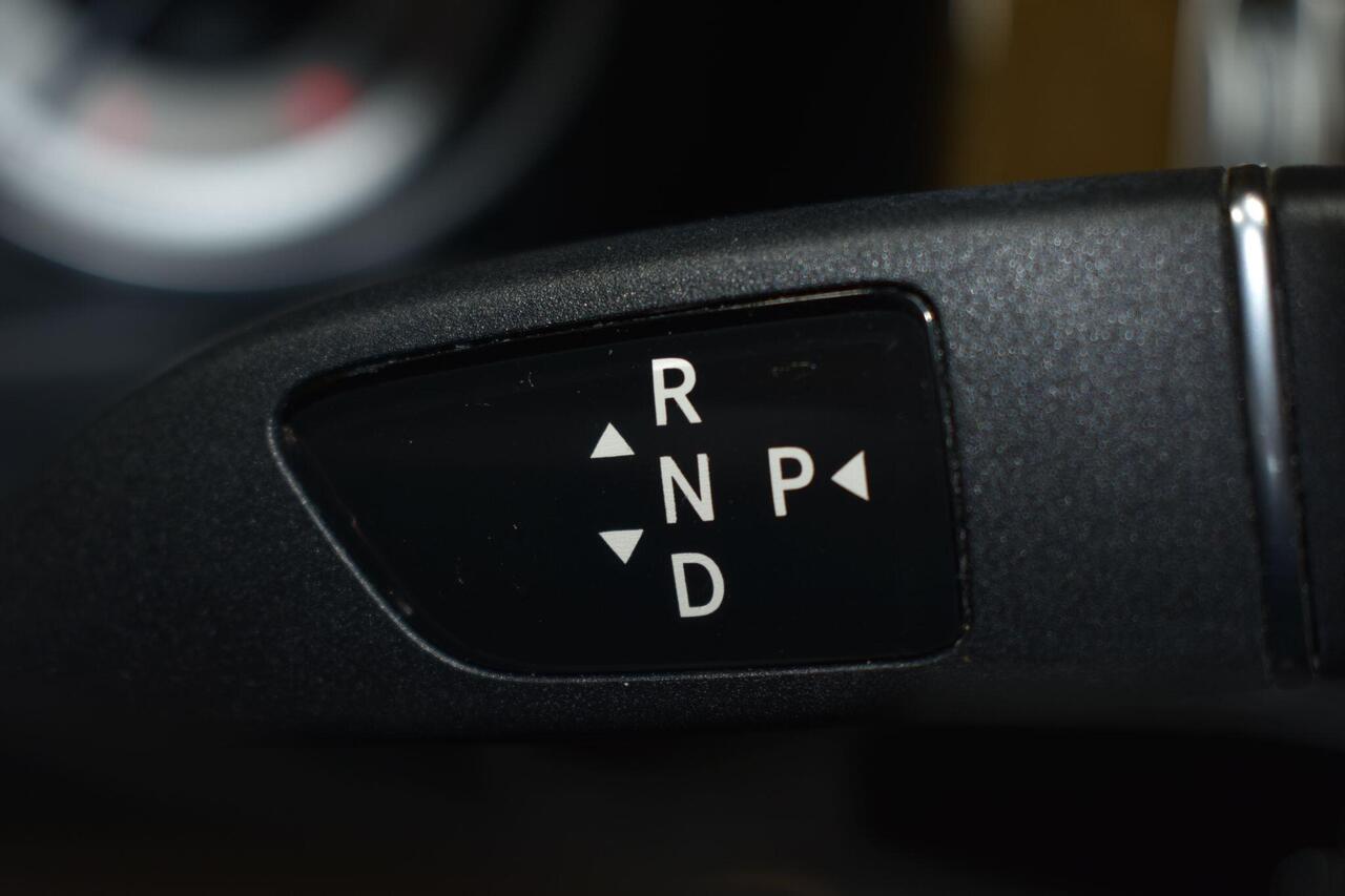 Mercedes-Benz E Class — photo 28