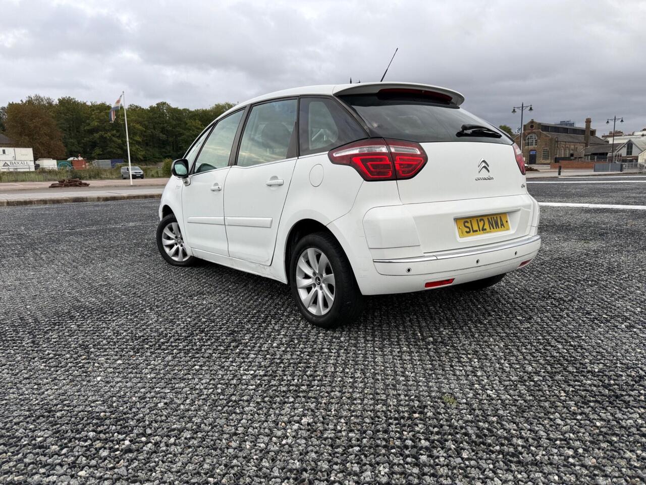 Citroen C4 Picasso — photo 4