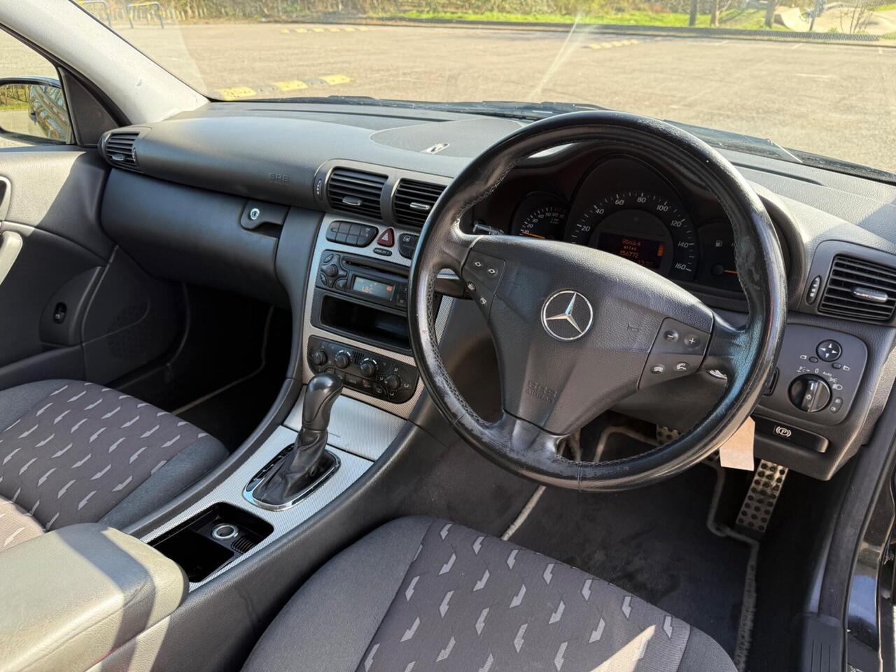 Mercedes-Benz C Class — photo 16