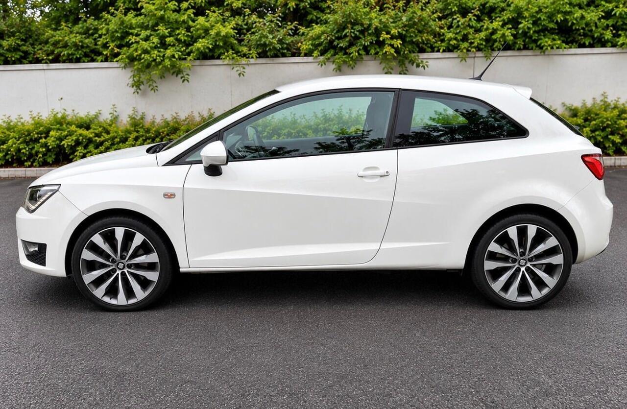 SEAT Ibiza — photo 3