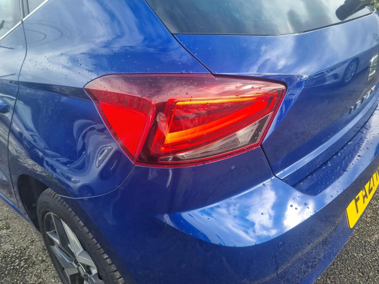 SEAT Ibiza — photo 40