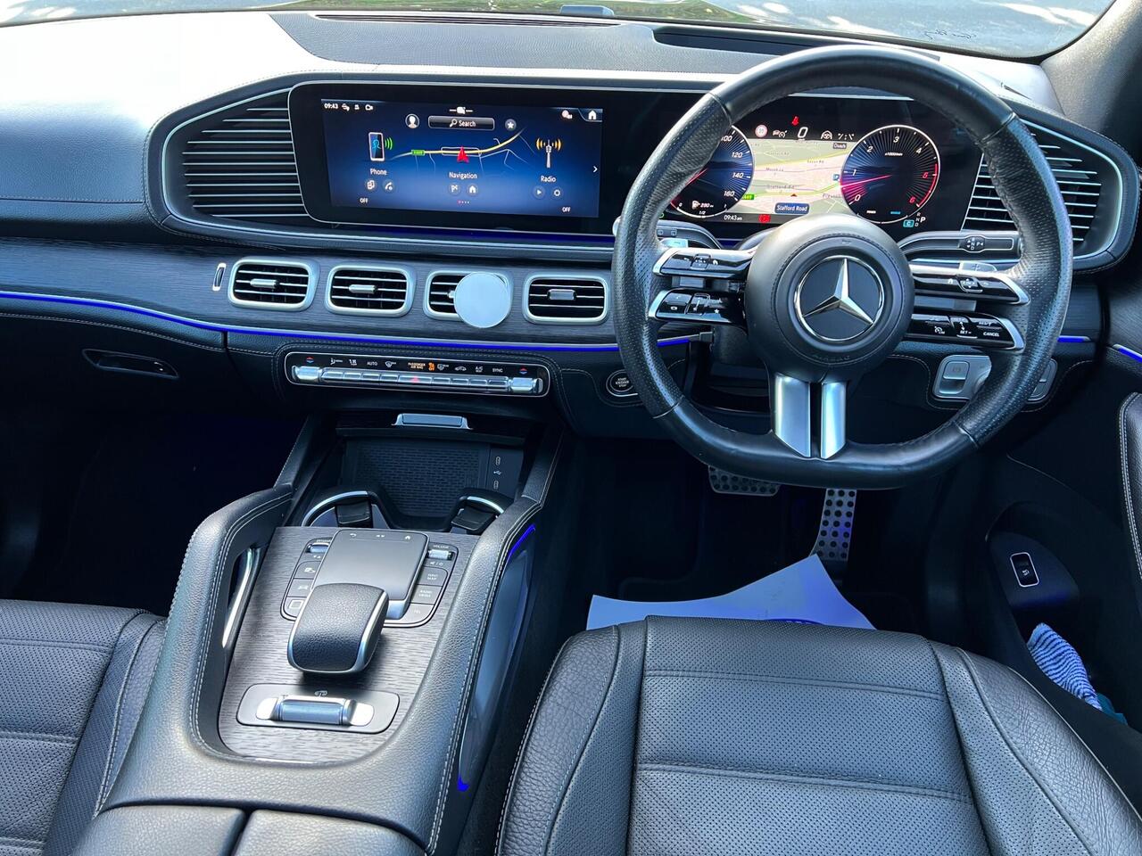 Mercedes-Benz GLS — photo 16